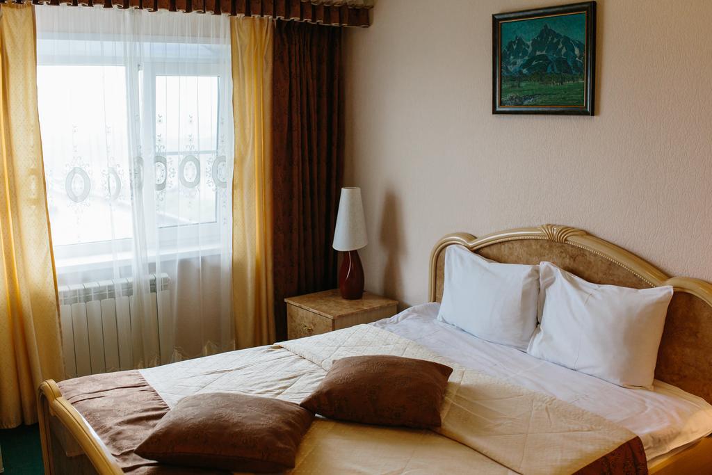 Petropavlovsk Hotel מראה חיצוני תמונה